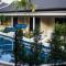 Tuana Hotels Brook Pool Access