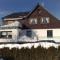 Detached house with sauna 50m from ski lifts