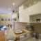 Lux Life Apartment