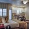 Grass Valley Courtyard Suites