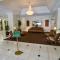 Central Waikiki Luxury Penthouse
