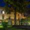 Il Batti apartment water front and private beach