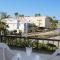Venecia Apartments