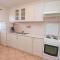 Apartments Franjo 1266 - Flengi
