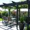 Courtenay B & B