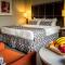Olyver Hotel