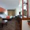 AmericInn by Wyndham Waupun - Waupun