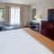 Holiday Inn Express Hotel & Suites Beaumont Northwest by IHG