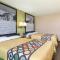 Super 8 by Wyndham Sherman