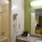 Super 8 by Wyndham Tifton - Tifton