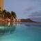 Waikiki Shore Beachfront