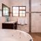 Queen Manor Boutique Guest House