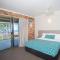 Sarina Beach Motel
