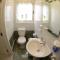 Village Corner 3 bedroom apartment with Garage