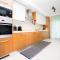 Surf and Stones Apartment