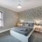 Cambridge House - Modern 2 Bedroom House, Close to Luton Airport & Town Centre