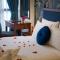 Holiday Emerald Hotel