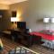 Super 8 by Wyndham Redfield