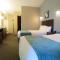 Edgewater Hotel and Suites - بوت-إن-باي