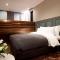 9 Brick Hotel