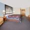 Super 8 by Wyndham Centerville