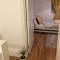 Abbey Wood Station six Bedroom Self Contained House