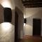 Masia Sitges Mas Peirot Geniune Farmhouse 20 min walk from beaches 60 Heactares of Wine Fields Garden AC Until 18 people - 克尤伯厄拉斯