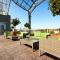 Adresa Suites