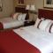 Days Inn by Wyndham Warren