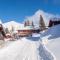 Gruppenhaus im Walliser Alpstyle