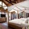 Desa Alamanis Resort Villa - 井里汶