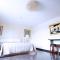Paris Suites Hotel