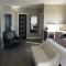 Dockside Suites