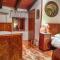 Royal Antique Apartment