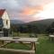 Tophouse Mountainview Cottages