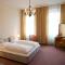 Fink Low Budget Rooms