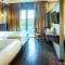 Chiangkhong Teak Garden Riverfront Onsen Hotel- SHA Extra Plus - Chiang Khong