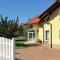 Yellow Dreamhouse