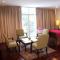 Samsen Suites/ 2 Br Suites for less - Bangkok