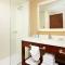 Hawthorn Suites by Wyndham Wheeling at The Highlands - Triadelphia