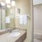Super 8 by Wyndham Nashville West