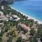 Renata Rooms & Studios - Beachfront, Large Garden & Free Parking