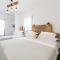 Evi Rooms