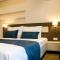 Milano Blue Mamaia