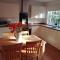 Yvis 2Bedroom 2Bathroom Apartment