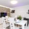 Sea Sound Apartments Rea