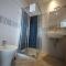 Luna Rooms