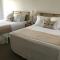 The Three Seasons Resort - ميناء دينيس