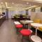 Days Inn & Suites by Wyndham Port Arthur - Port Arthur