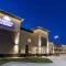 Days Inn & Suites by Wyndham Port Arthur - Port Arthur